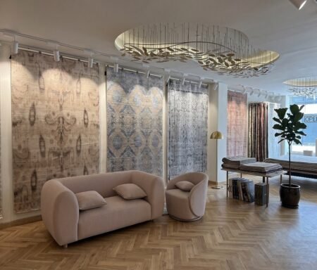 Ars Single Carpet Display